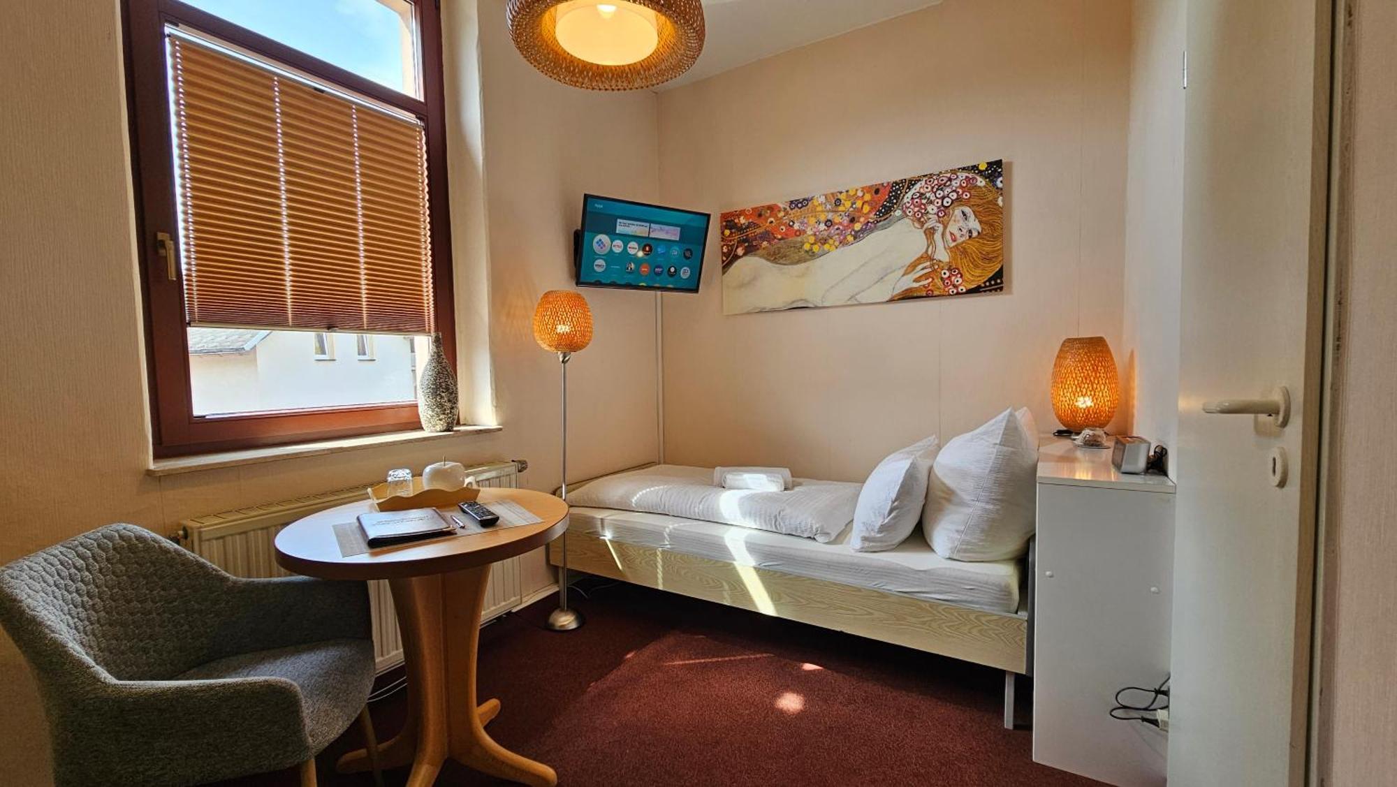 Pension Weisse Rose, Parkplatz, Fruehstueck, Wlan, Zentral Bad Elster Buitenkant foto