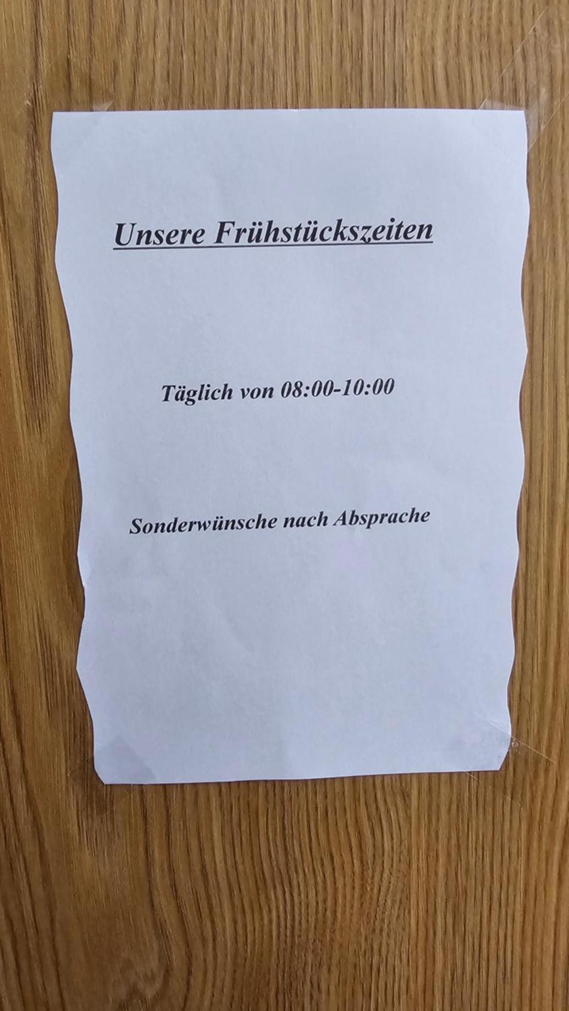 Pension Weisse Rose, Parkplatz, Fruehstueck, Wlan, Zentral Bad Elster Buitenkant foto